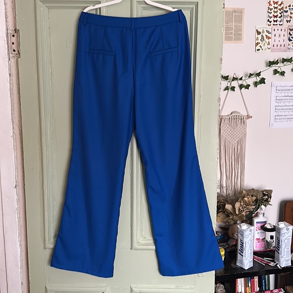 Beautiful pants - Picture 3 of 3